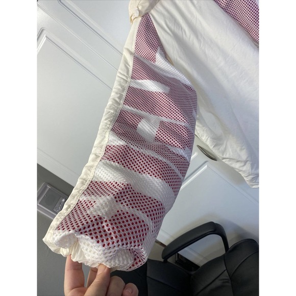 Flight Club Jacket Cream Red Foldaway Hood Spell Out On Sleeves Size Mens S EUC - Picture 6 of 12